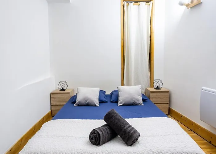 Apartment Cosy & Duplex - Au Coeur De La Vieille Clermont-Ferrand